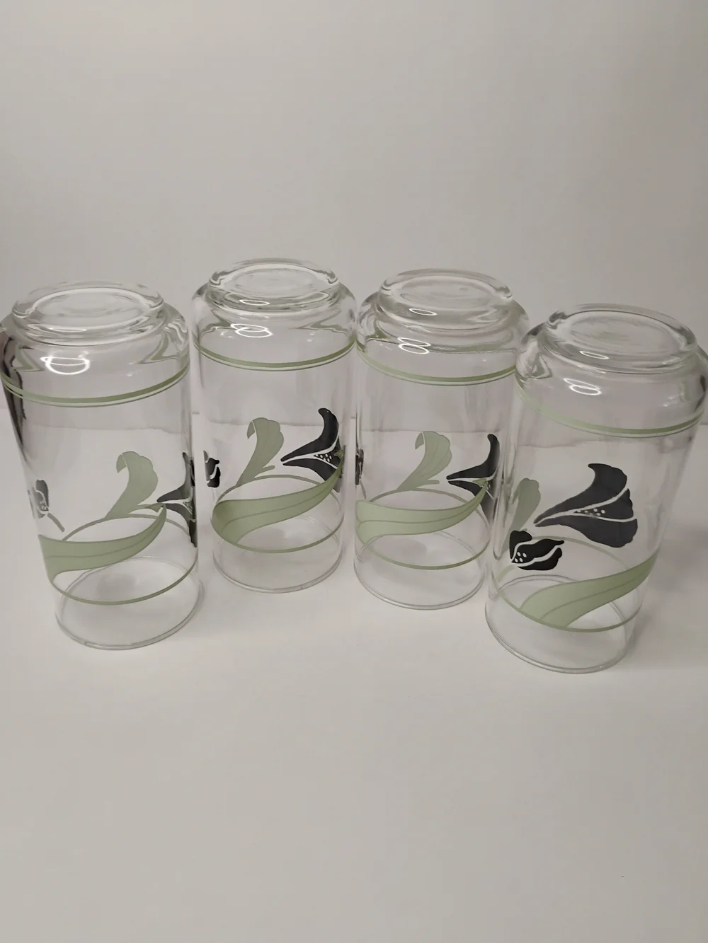 Set of 4 Floral Pattern Tall Drinking Glasses in Light Green and Black